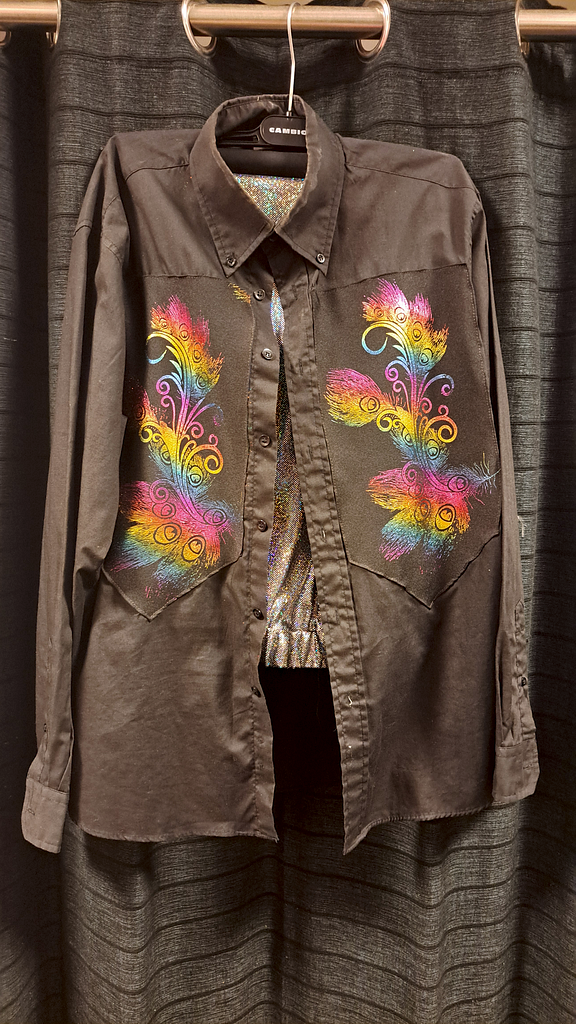 Zwarte blouses regenboog bloem 