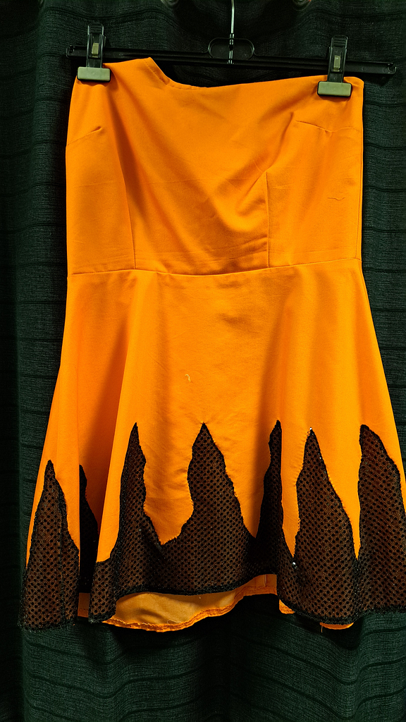 Halter jurk oranje onderkant