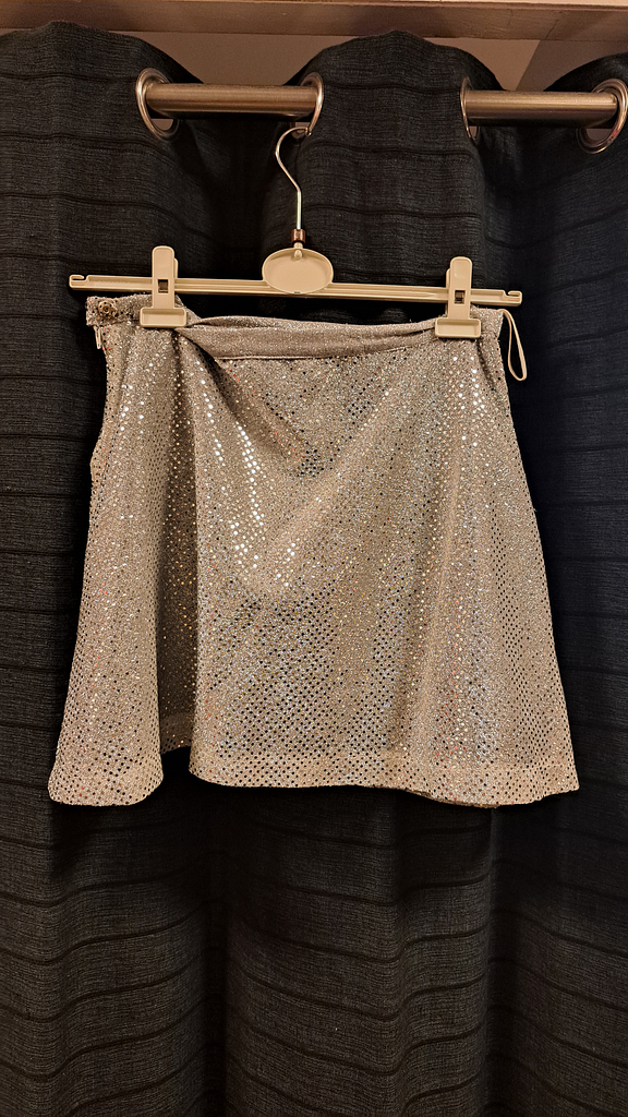 Korte rok zilver glitterstof