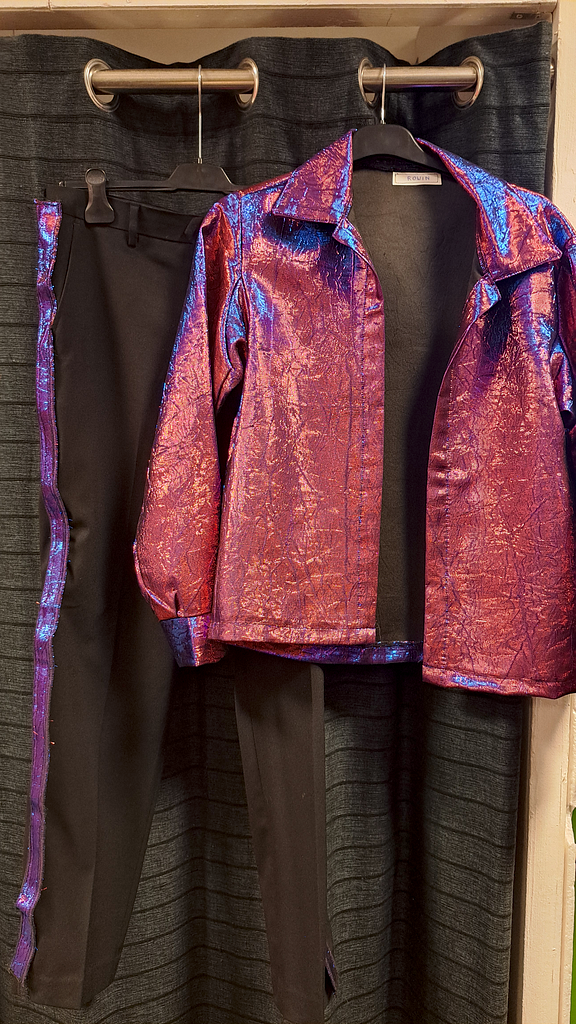 Roze paars jasje met rok