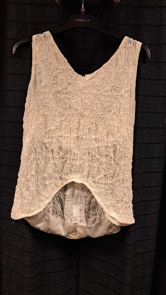 Witte plooi broek met top
