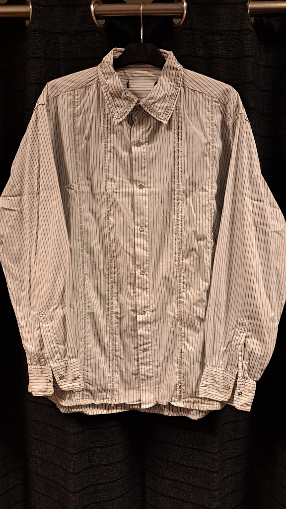 Wit overhemd zwarte streep