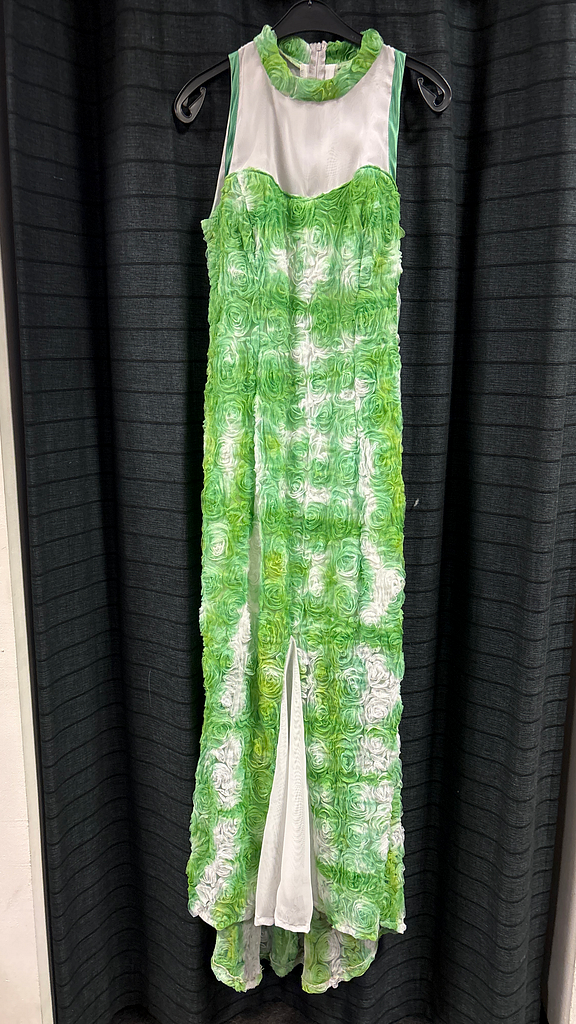 Jurk met rozestructuur 2