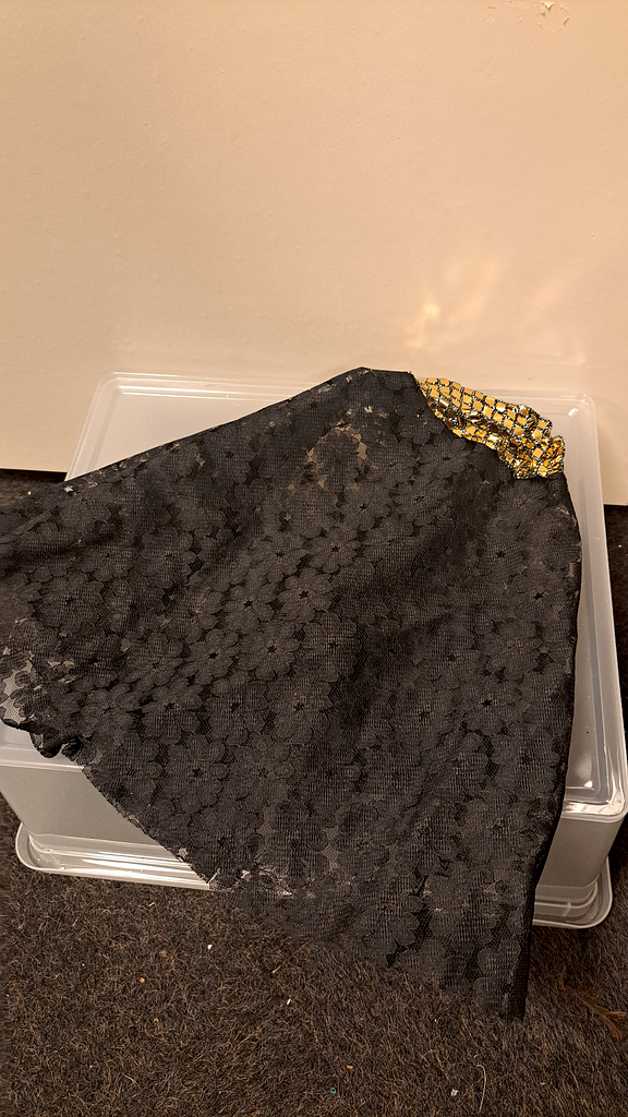 Mouw met gouden rand