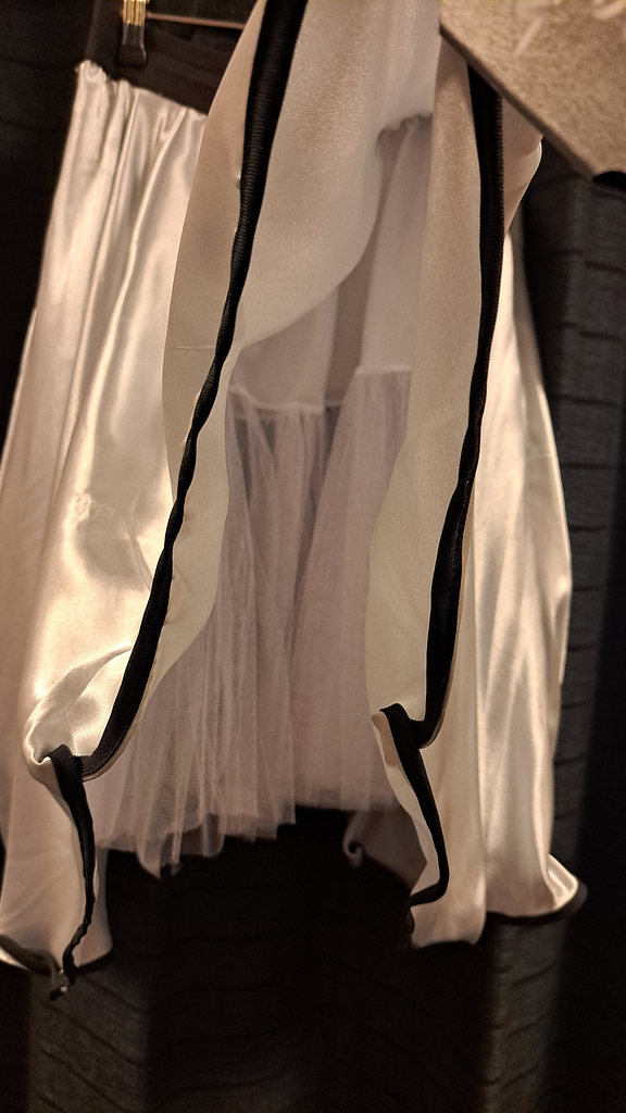 Grijs glimmende rok petticoat 