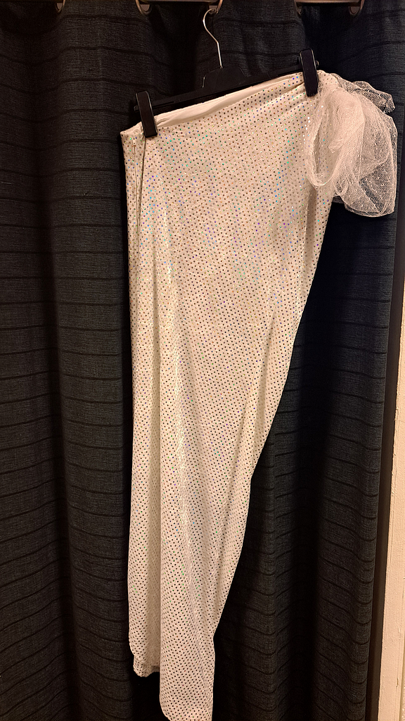 Witte glimmende strapless galajurk