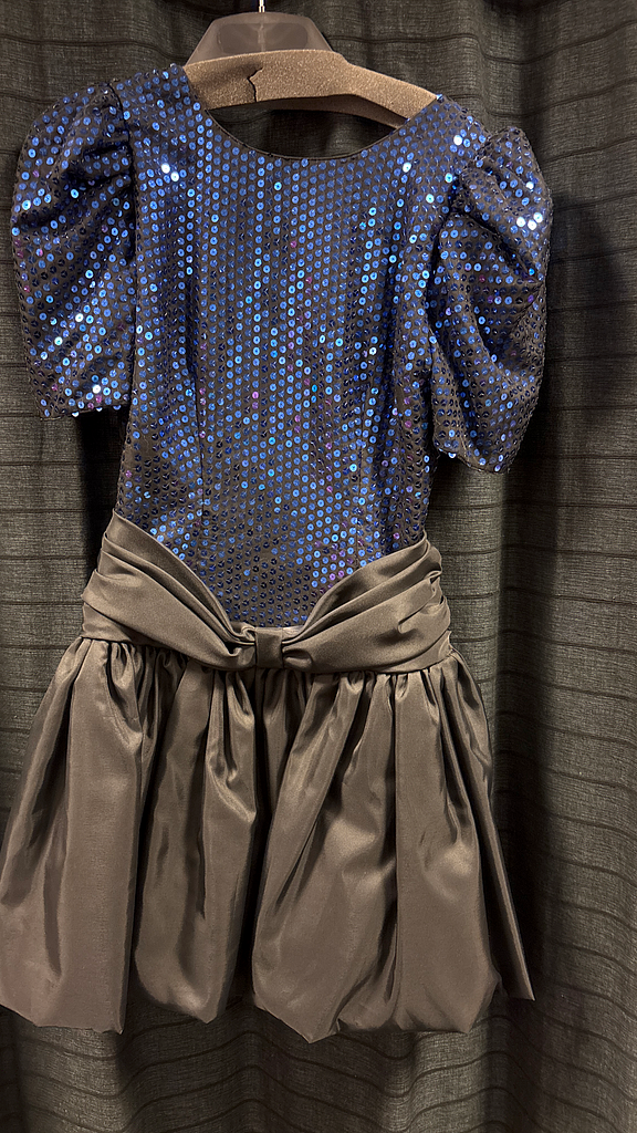 Paillet jurk met pof rok