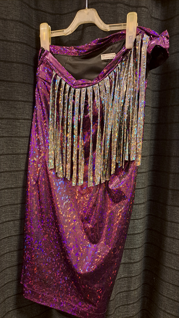Zilver paarse jurk 1 mouw
