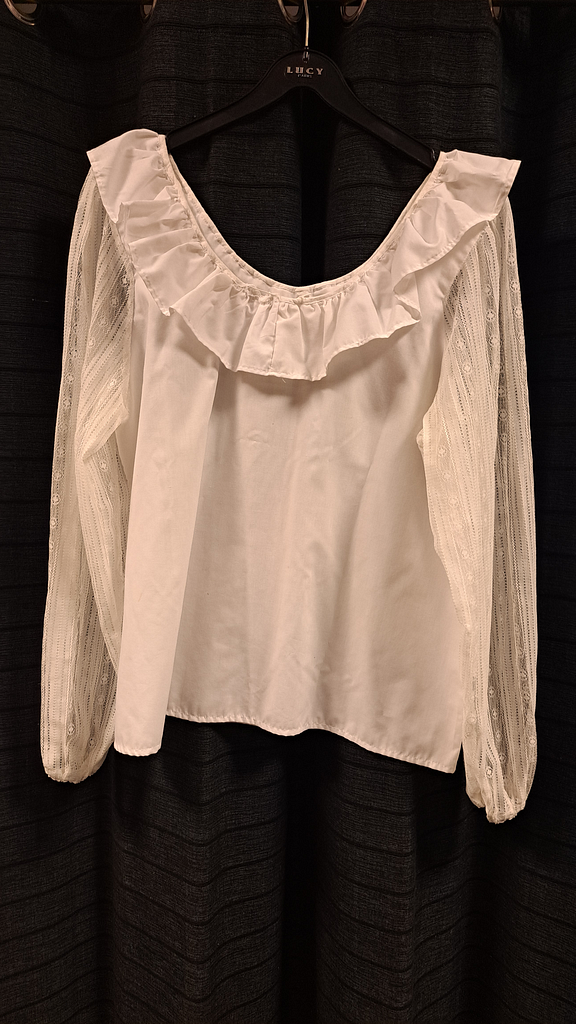 Witte blouse ronde hals