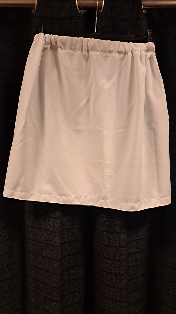 Korte witte onderrok