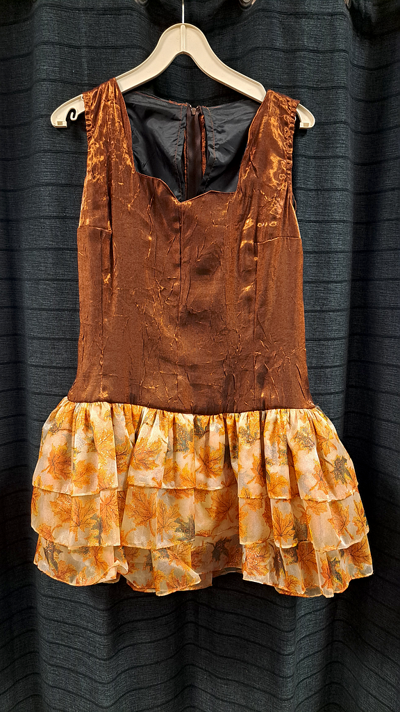 Korte jurk herfst thema