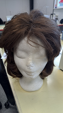 Pruik half lang donker bruin dames