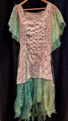 Jurk wit met groene mouw