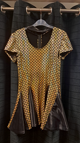 Jurk gouden schubben