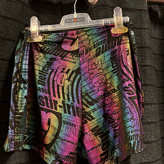 Top met 1 mouw disco letters