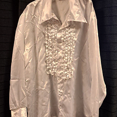 Witte glanzende blouse met rouzels